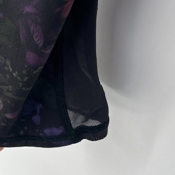 Lululemon Train Times‎ Crop 17" Leggings  Size 4 Frozen Flourish Dark Floral - Picture 7 of 10